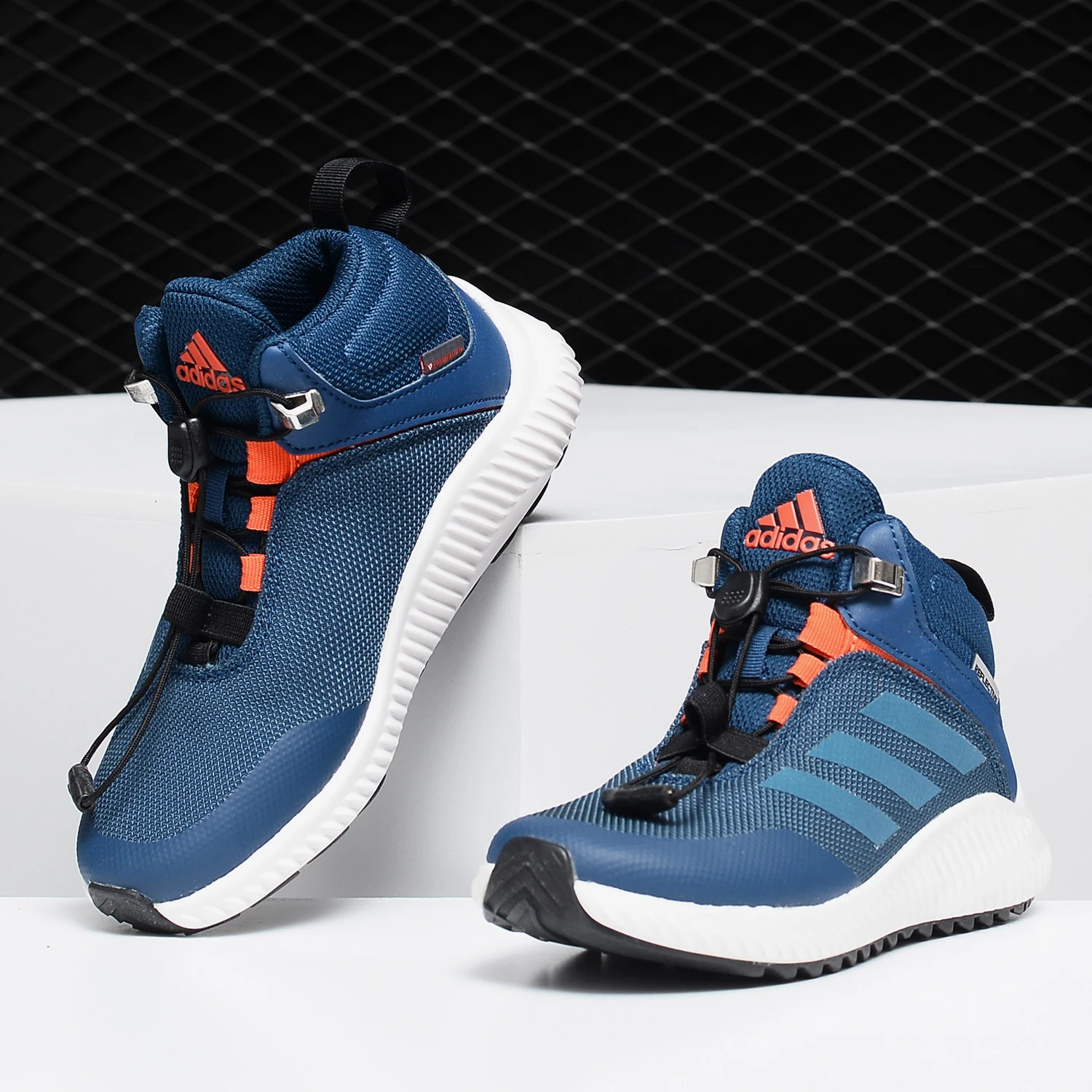 

Adidas genuine men's and women's high top, wear-resistant, casual, breathable sports shoes BY3043