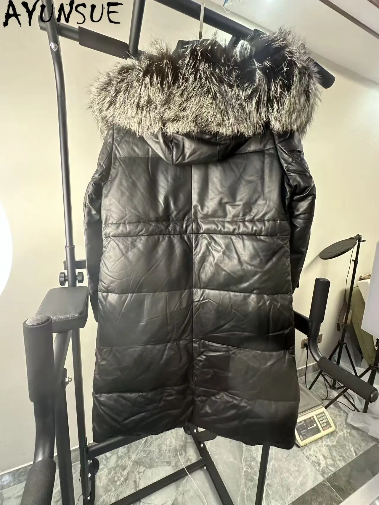 AYUNSUE جلد الغنم الطبيعي أسفل سترة النساء الملابس الشتوية الدافئة معطف فريد تعزيز عيوب صغيرة لا استرداد لا تبادل #4