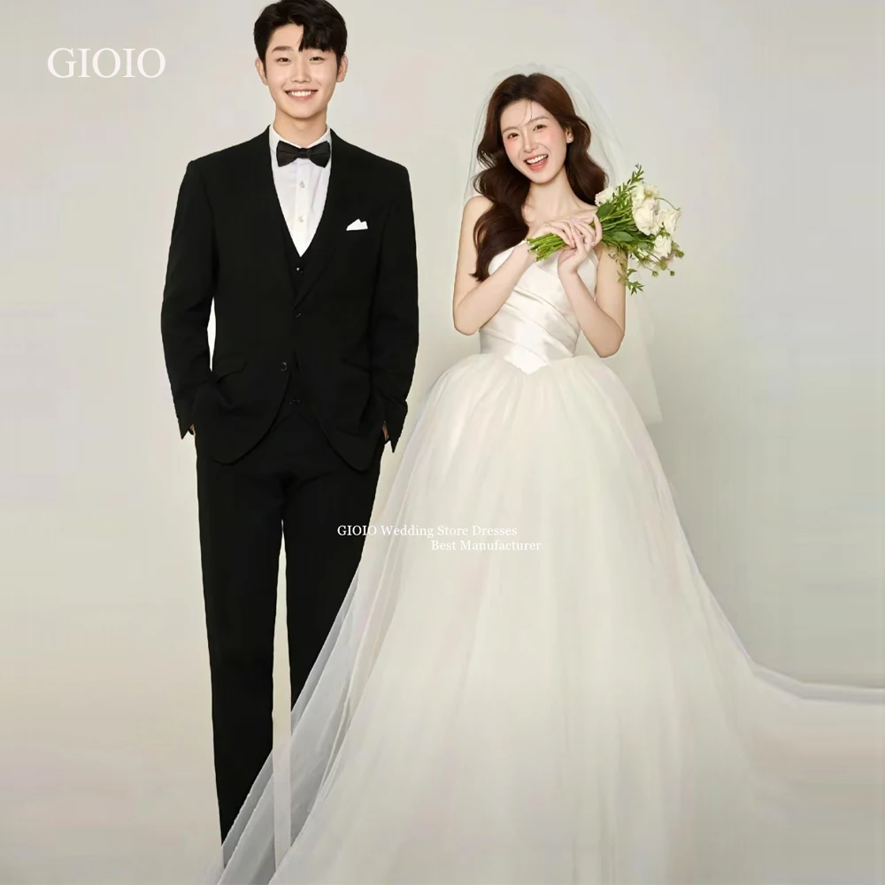 

GIOIO Romantic Luxe Ivory Strapless Korean Wedding Dress 한국어 웨딩드레스Sheer Full Skirt Bridal Gown Princess Photo Shoot Customized