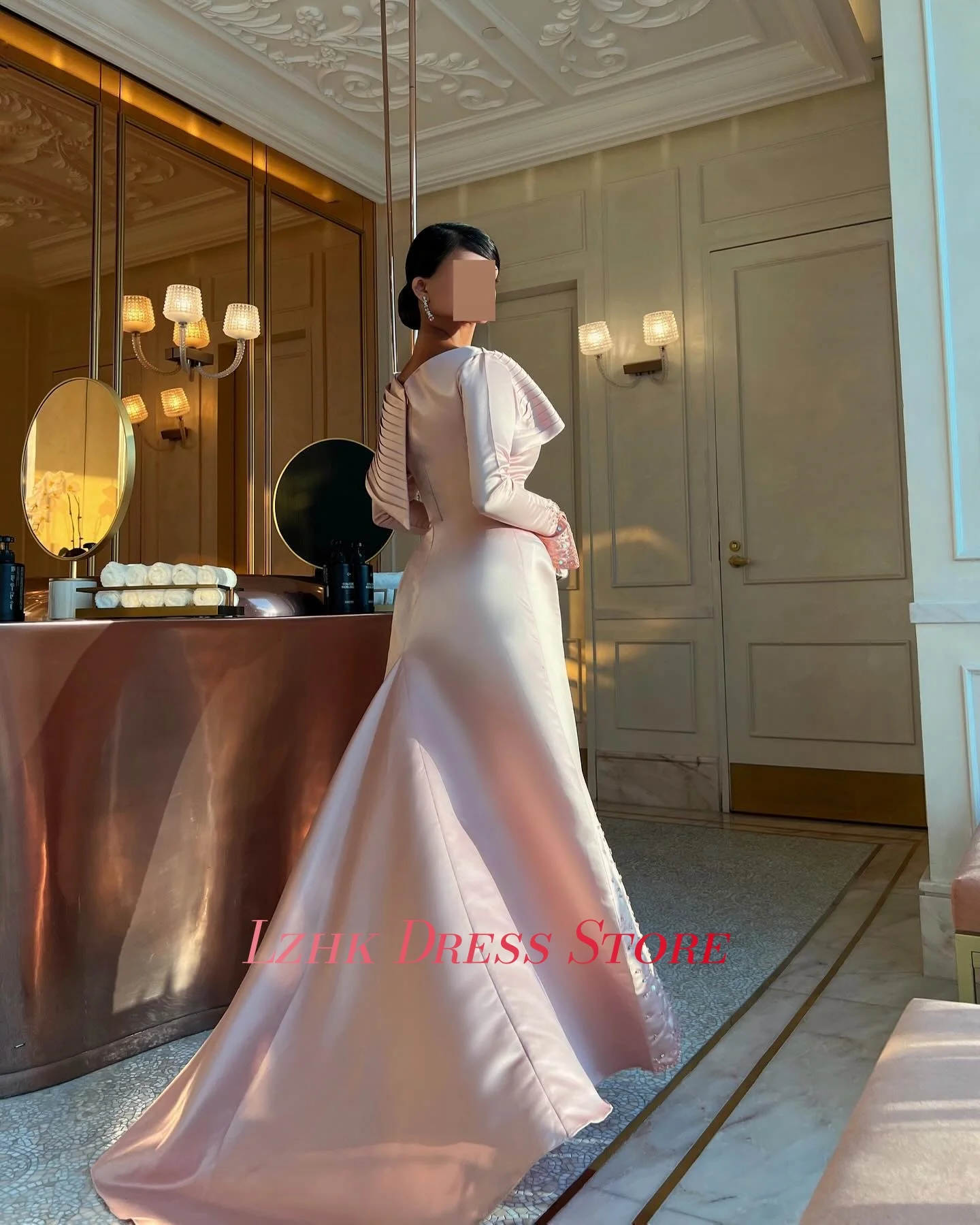 Vestido de noche elegante personalizado de satén con hombros descubiertos, vestido de noche de cristal de alta calidad, mangas largas, cuello barco, vestidos de celebridades