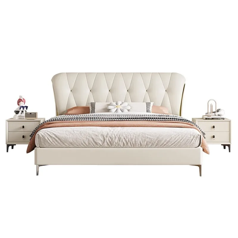 

bed leather double princess bed master bedroom wedding Italian light luxury simple
