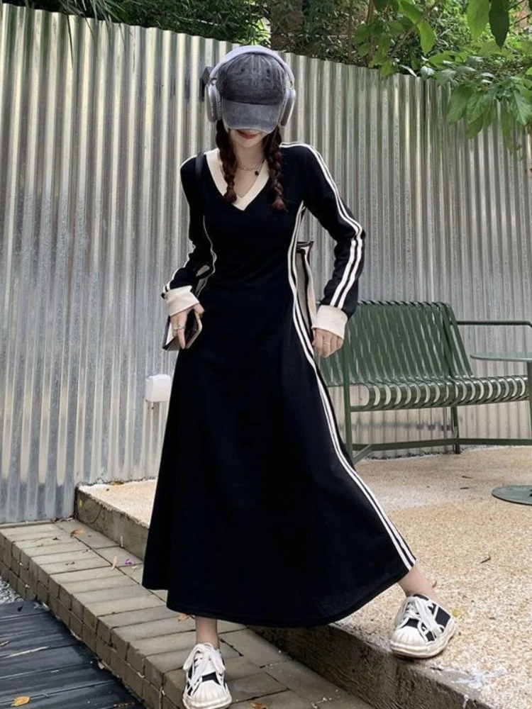 Women's French Elegant Color Block Long Dress 2026 Autumn Long Sleeve Hepburn Inspired Waist Defined Flattering Office Casual