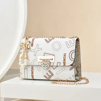 Bolsa feminina 2024 nova bolsa de ombro moda versátil corrente versão coreana simples e elegante pequena bolsa quadrada