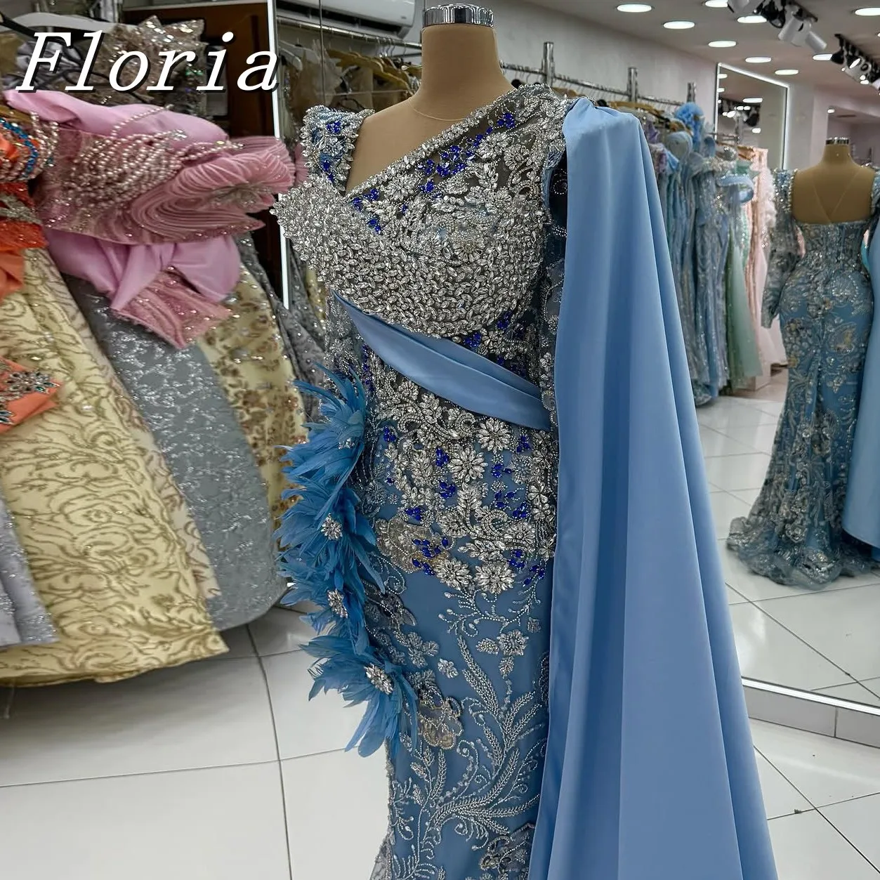 Luxo 2025 novas flores de penas 3d sereia vestidos de noite céu azul completo strass longos vestidos de festa de baile personalizados