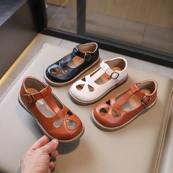 2024 여름 심플한 대형 소녀 물방울, 속이 빈 얕은 입, 모든 부드러운 밑창 작은 가죽 신발, 새로운 패션