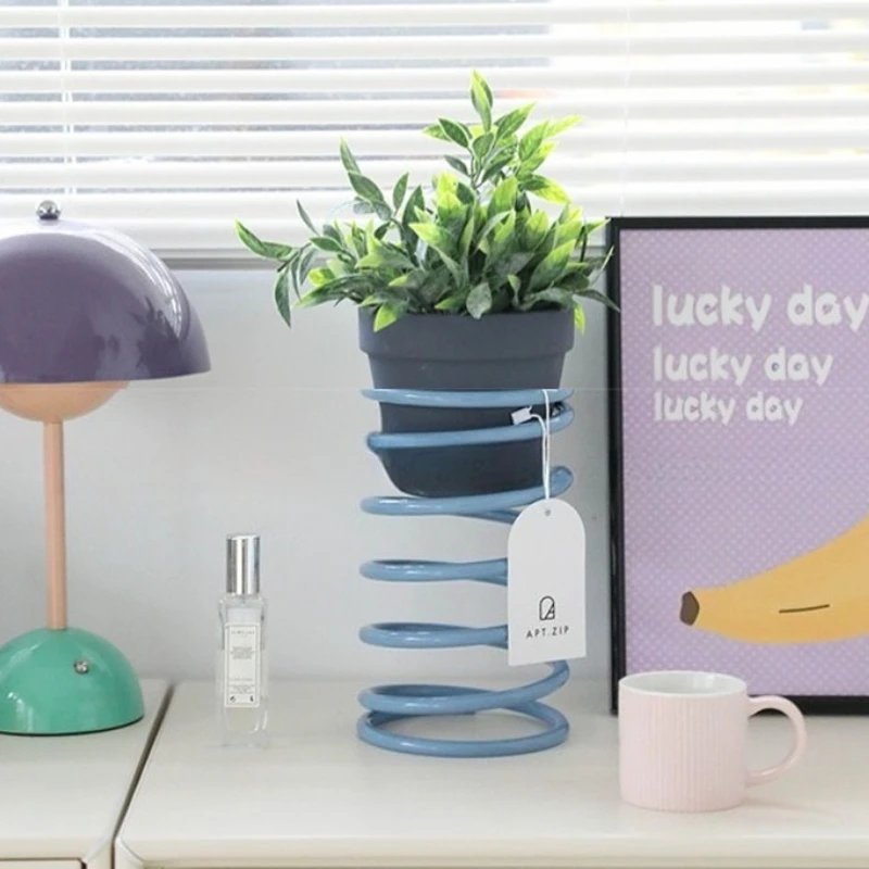 Morden Plant Shelves Nordic Metal Spring Flowerpot Hanger Creative Design Balcony Pot Plant Holder Home Garden Furniture image 4