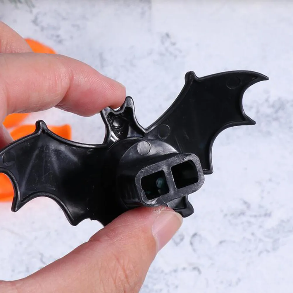 

3Pcs Halloween Bat Lip Plastic Whistle Creative Kids Music Development Gift Creative Halloween Whistles Kids Whistles