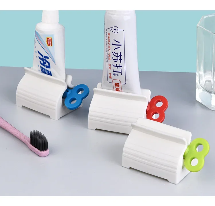 1pcs Random Color Plastic Dispenser Bathroom Accessories Multifunction Tube Squeezer Manual Squeezer Toothpaste Easy Portable