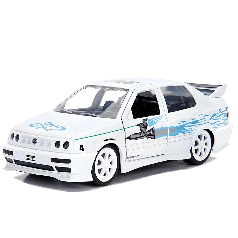 JADA 1:32 Jesse's JETTA Alloy Car Diecasts & Toy Vehicles Car Model Miniature Scale Model Car For Children