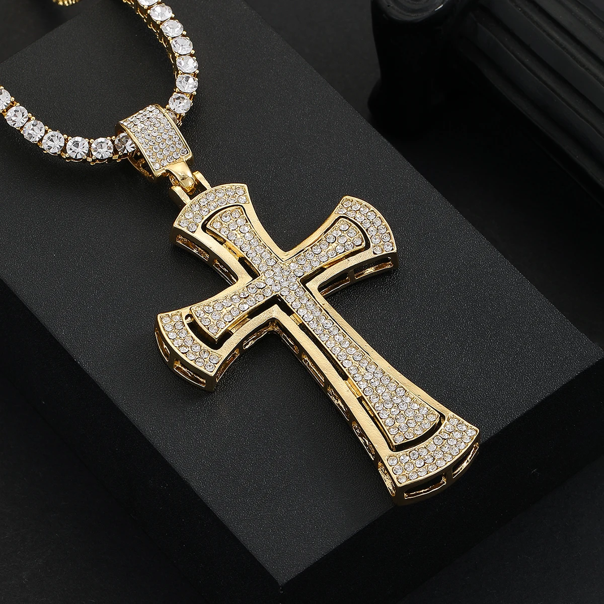 Men Women Hip Hop Large Rhinestone Cross Pendant Necklace With 4mm Tennis Chain Iced Out HipHop Necklaces Jewelry Fashion Gift