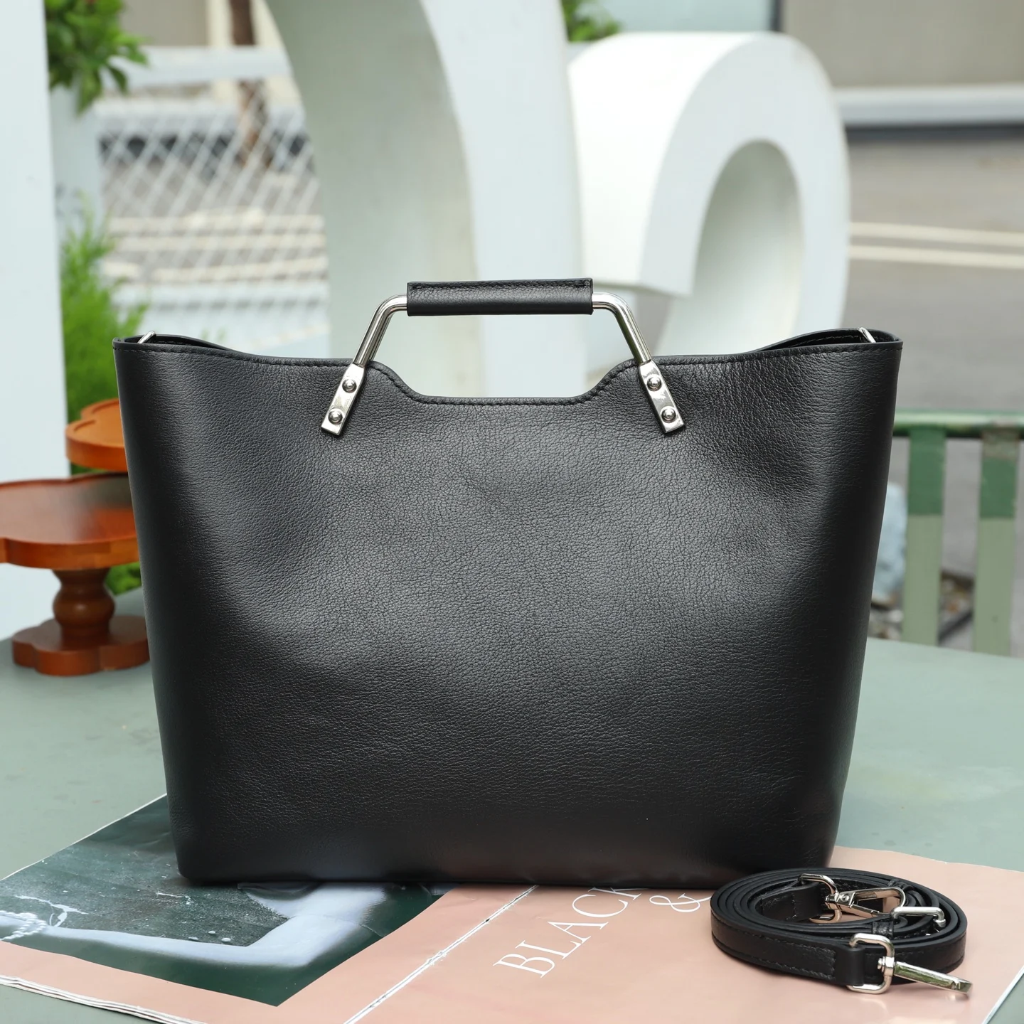

Genuine Grade Cow Leather Women Shoulder Crossbody Bags Luxury Designer Brand Female Cowhide Handbag for Woman Tote High Quality