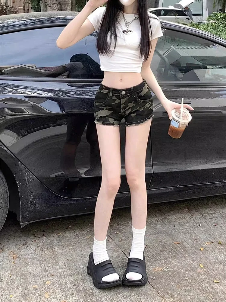 핫걸 카모플라주 프레이드 데님 반바지 여성 여름 로우 웨이스트 스트레이트 레그 레트로 타이트 다용도 트렌디 길이 청바지