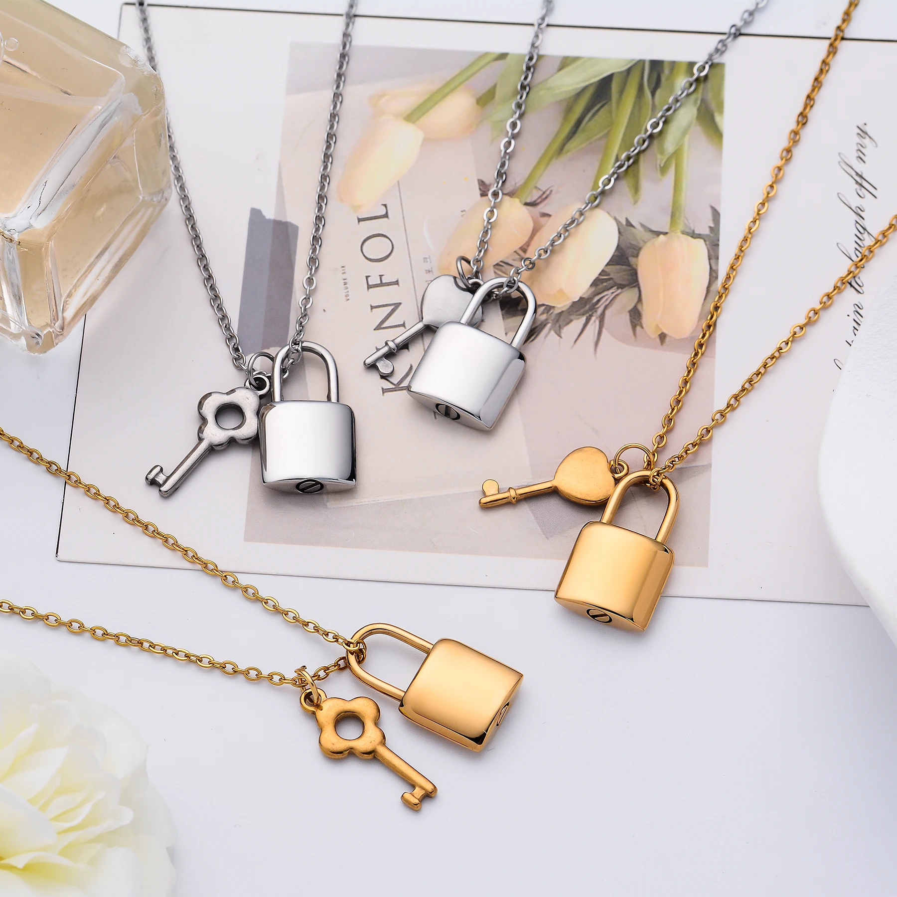 Stainless Steel Pad Lock Key Cremation Pendant Jewelry for Ashes Urn Pendant Necklace lock Memorial Jewelry