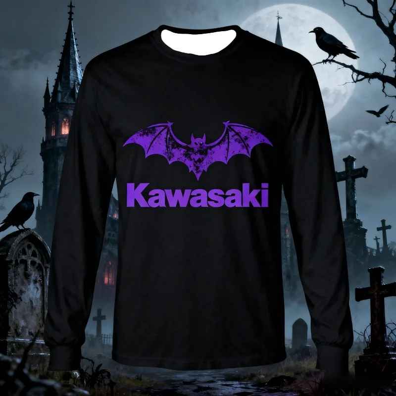 

MOTO — черная рубашка с длинным рукавом, жуткой фиолетовой летучей мышью и рисунком логотипа Kawasaki