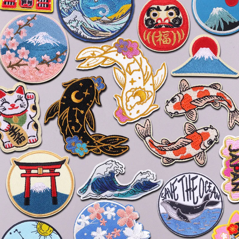 Japan Kirschblume Glücksfisch Katze bestickte Patches Japan Eisen auf Patches für Kleidung thermoadhäsive Patches schmelzbaren Patch
