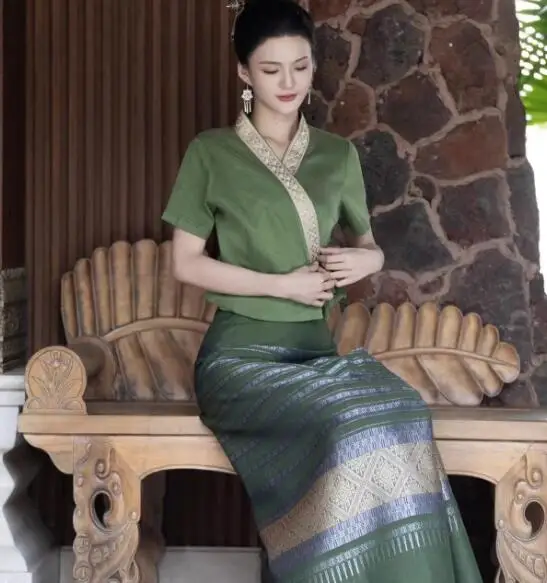 

Dai Ethnic Temperament And Ethnic Clothing in Xishuangbanna China