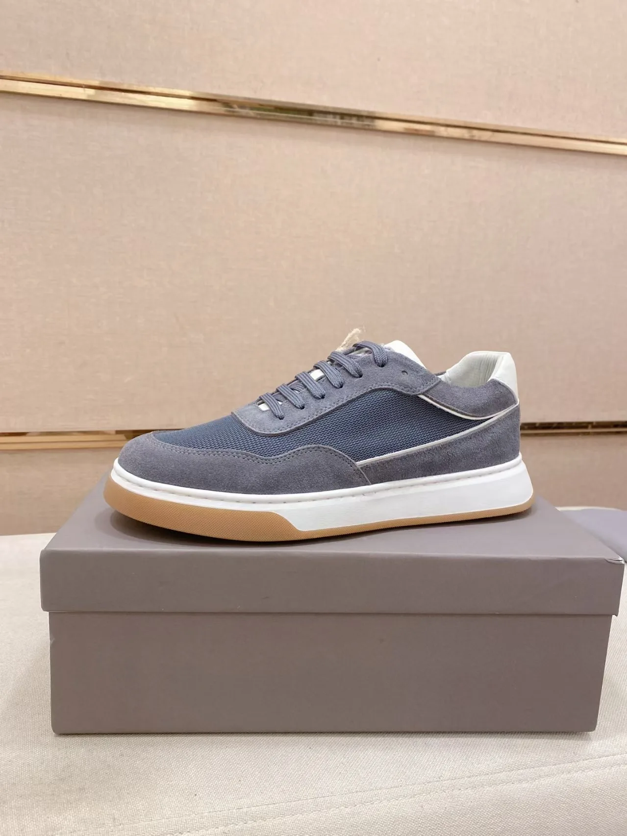 

Top Quality High-Top Casual Shoes Sneaker Flowers Embroidery Technical Canvas B23 Oblique Trainers Womens Mens Dress Sneakers15