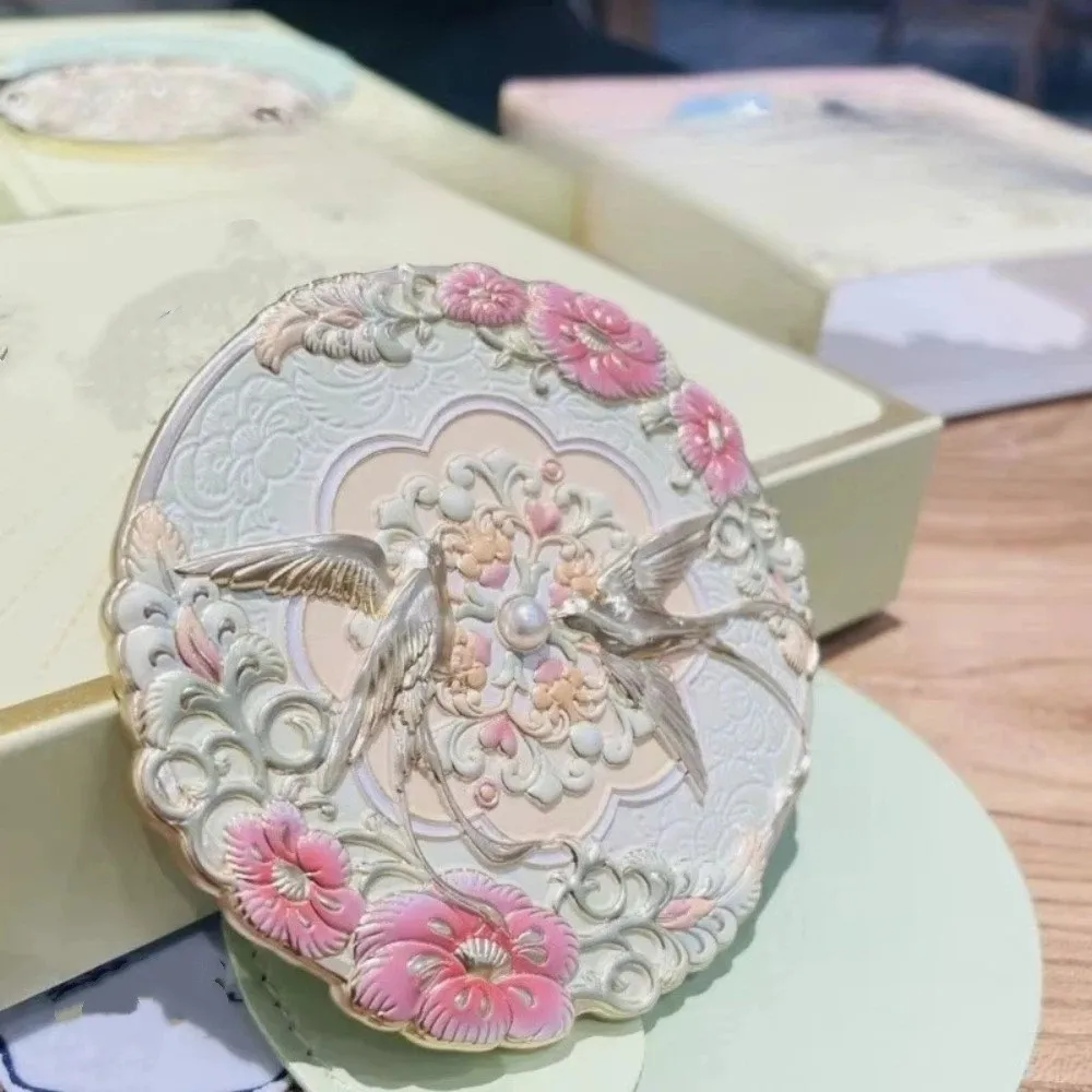 Exquisite Vintage Chinese Style Mirror Emboss Flower Pattern Round Cosmetic Mirror Delicate Flower Birds Pocket Mirror Woman
