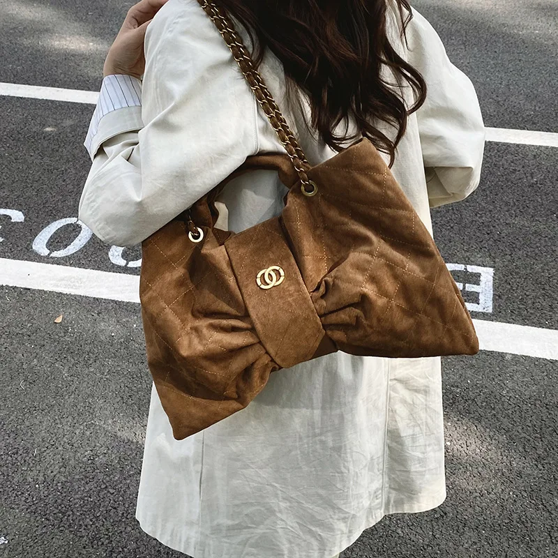 

2025 Spacious Runway Tote, Multi-Way Convertible Top Handle & Crossbody Purse for Women, Architectural Day to Night Carryall