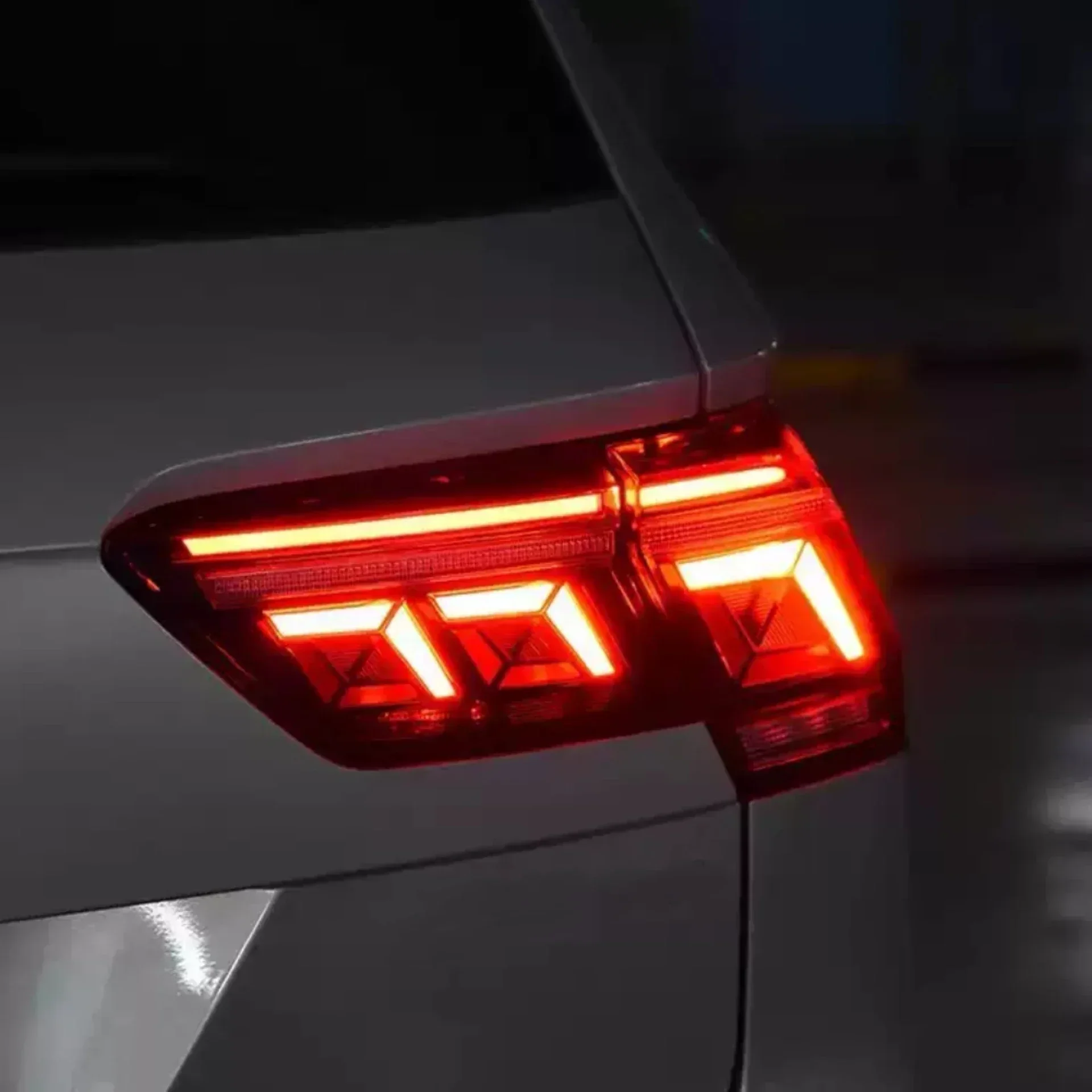 Body Kit LED Taillight Assembly for volkswagen vw Tiguan L 17-21 Convert Turn Signal Backup Light Brake Lamp Car Accessories