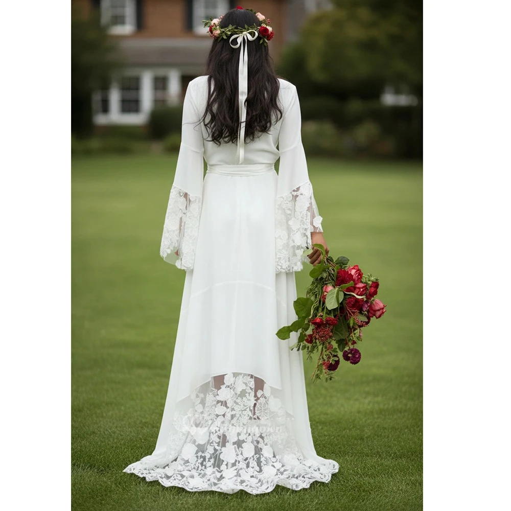 Lakshmigown V-Ausschnitt Strand Boho Hochzeitskleider Bohemian Hippie Stil Tiefe Lange Ärmel Spitze Blumen Landliche Brautkleider – Detail 6