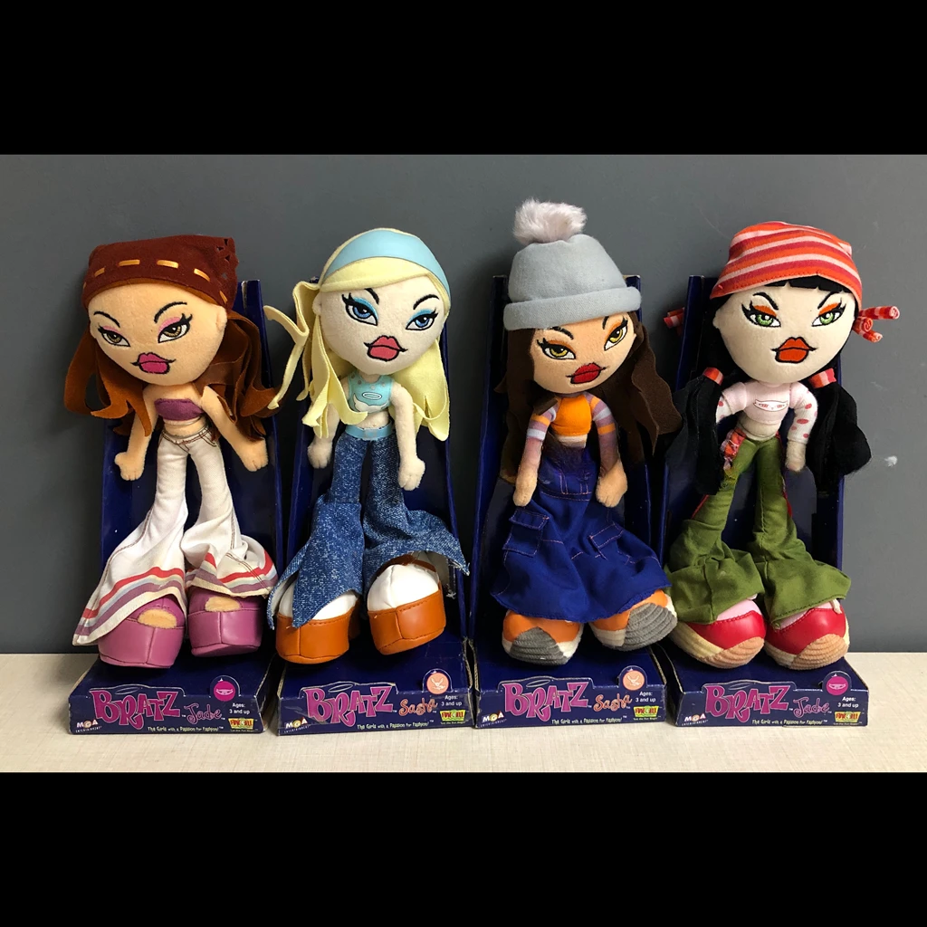 Bratz Punk Model Figure Exquisite Replaceable Fashion Trend Doll Ornaments Millennial Fashion Style Nostalgic Old Toys Collect