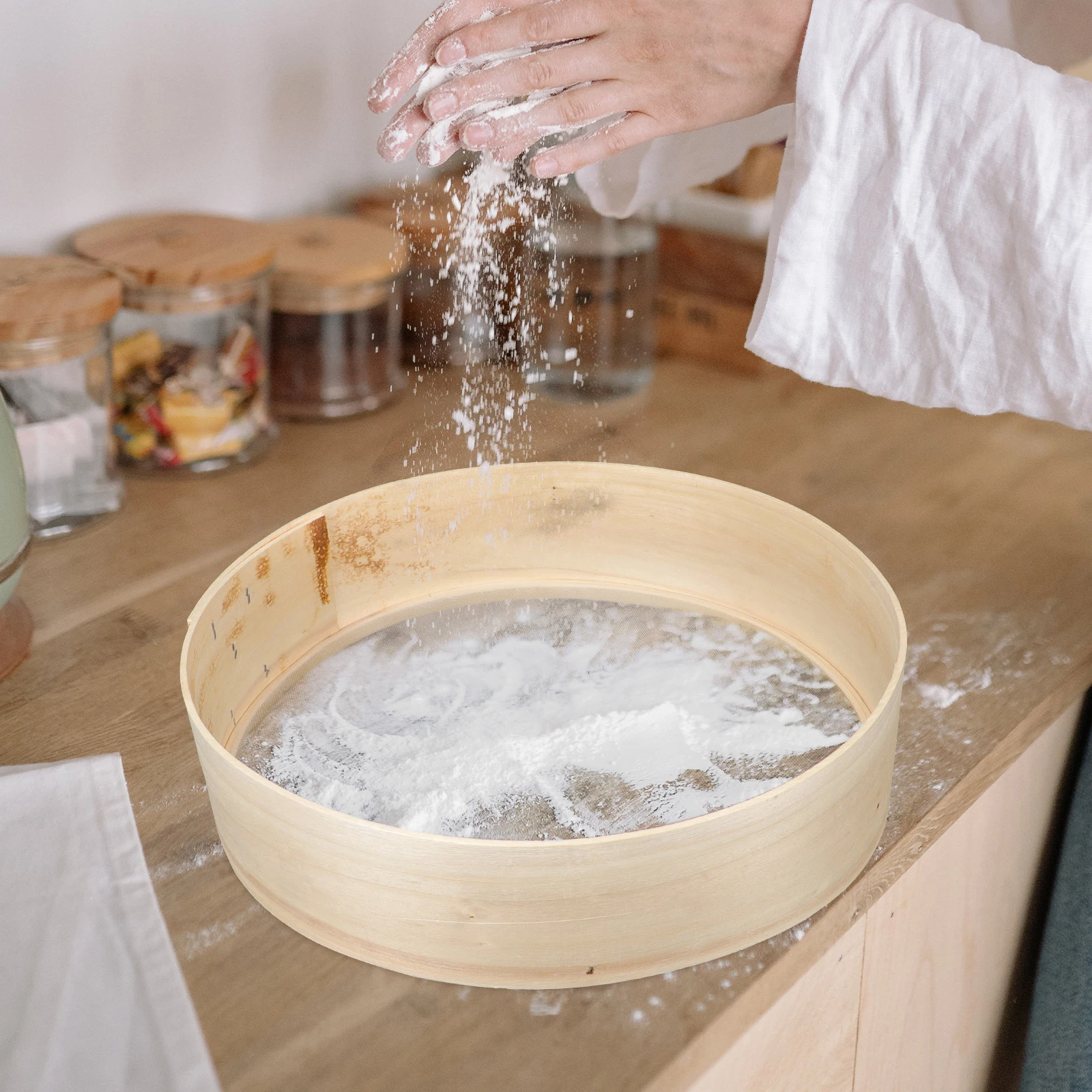 

Household Flour Sifter Handheld Wooden Fine Mesh Sieve for Baking Powder Sugar Cocoa Baking Tool Kitchen Sifting