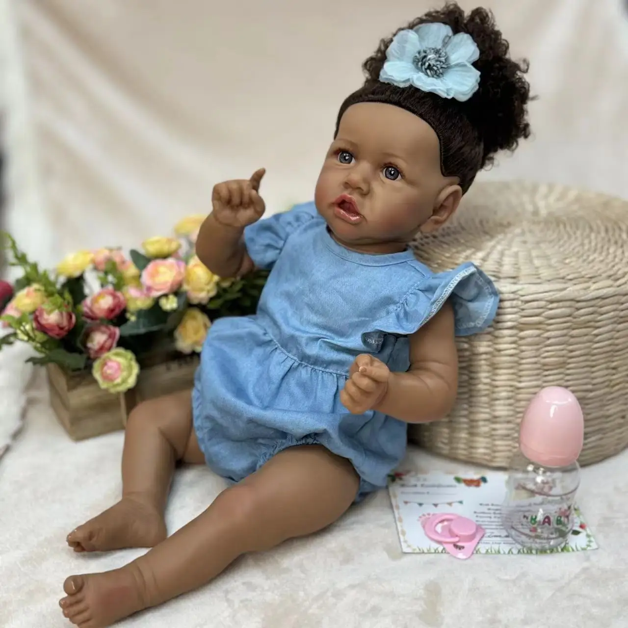 

New 22 inch cloth body saskia, black-skinned reborn girl doll with curly hair, handcrafted newborn, exquisite gift for children