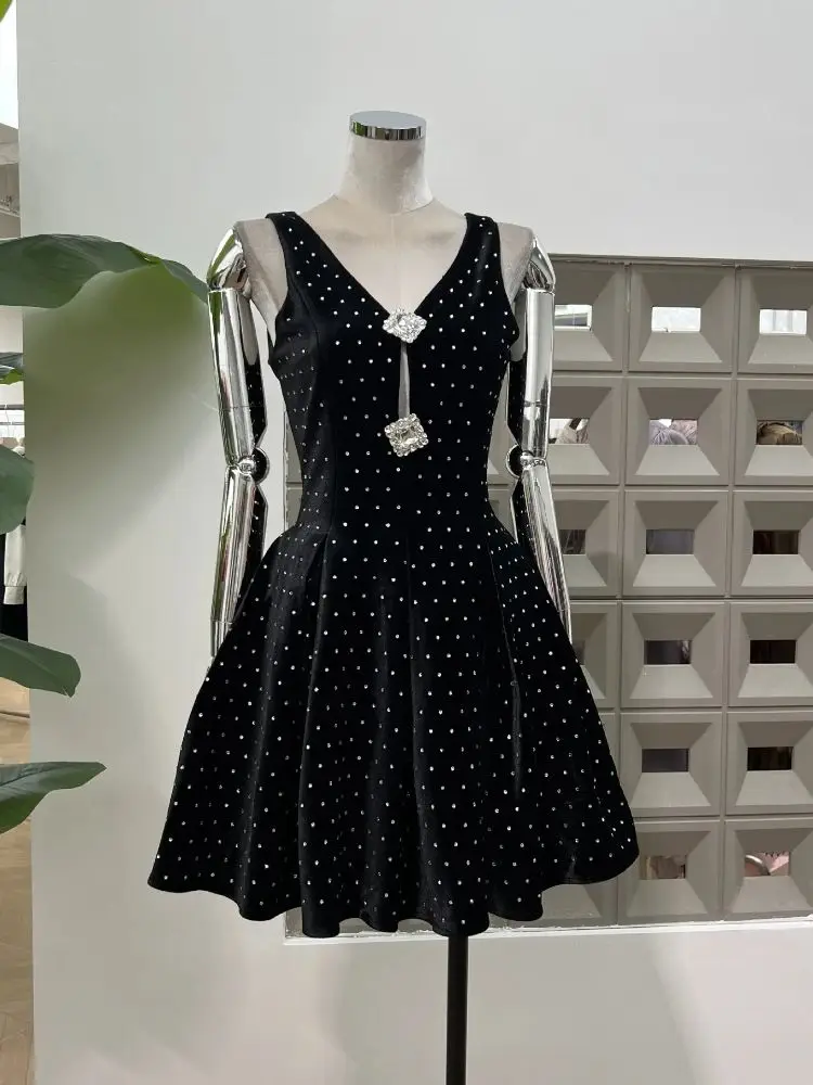 

High Quality Sparkly Diamonds Hollow Out Sexy Luxury Short Dress Elegant Vintage Party Birthday Gowns Music Festival Clothes