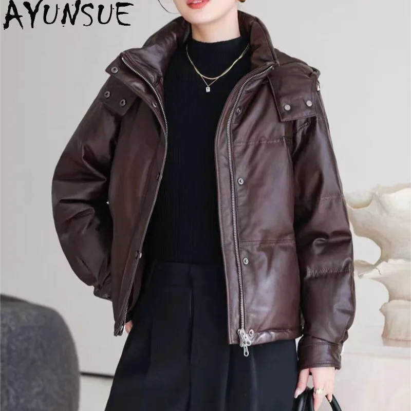 

AYUNSUE Oil Wax Sheepskin White Goose Down Women Winter Coat Short Windproof Jacket with Detachable Hood Woman Clothes Jaqueta