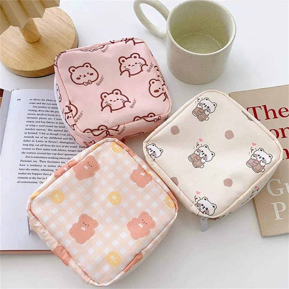 Kawaii Maquiagem Tampon Urso Guardanapo Bolsa para Mulheres e Meninas, Saco De Armazenamento, Porta-moedas, Almofadas Sanitárias Bag, Mini Data