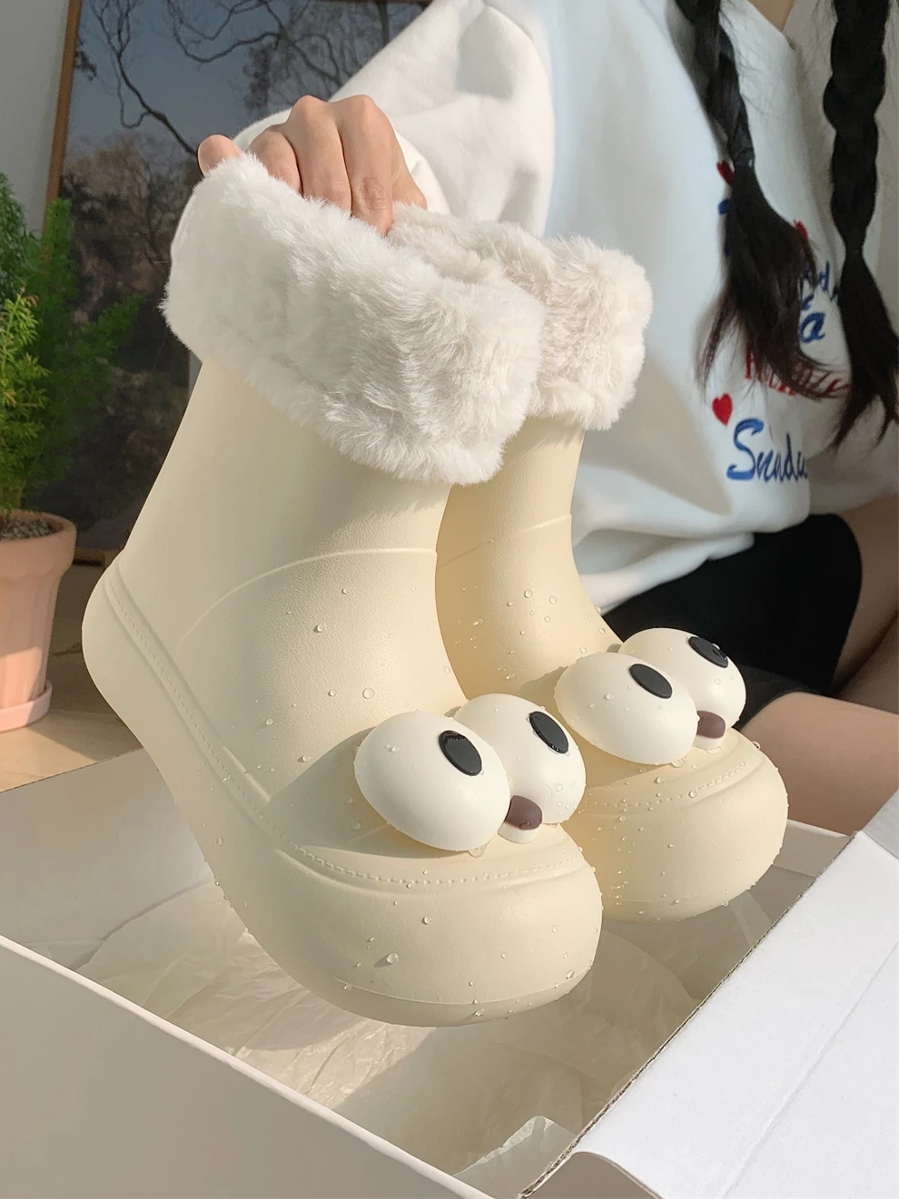 

Cute Big Eyes Anti-Slip Fce Lined Mid-Calf Snow Boots Women's Winter Warm Cotton oes Korean Sle ort Tube EVA Material
