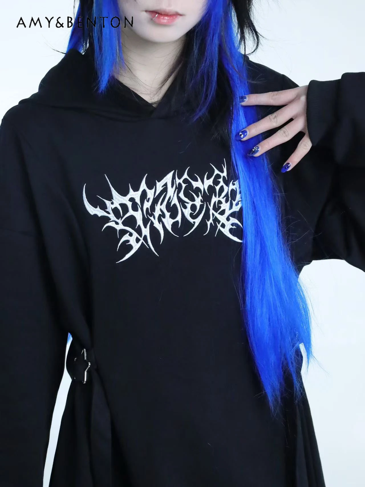 

Dark Gothic Subculture Mass-Produced Hooded Slim Hoodies Women Japanese Style Mine Series Embroidery Oversized Hoodie Autumn New