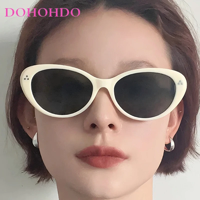 

Retro Inverted Triangle Sexy Rice Nail Cat Eye Women Sunglasses Brand Design Men Sun Glasses Drive Travel Shade Eyewear UV400