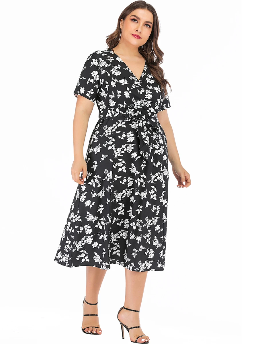 Plus Size Casual Dress Woman Summer V Neck Short Sleeve Floral Print Black Long Dress Pockets Ladies Tunic Maxi Curvy Dresses