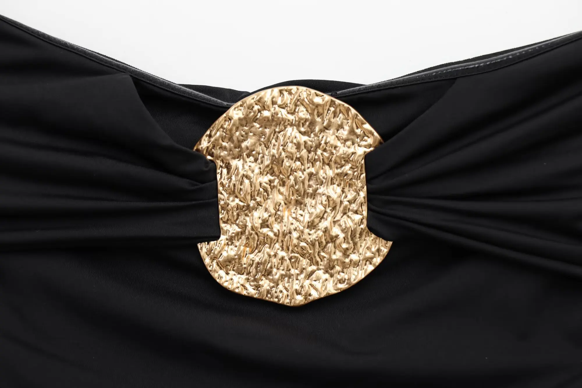 Zevity 2025 ملابس سباحة نسائية مثيرة بدون حمالات مزخرفة بالمعدن ملابس شاطئ ضيقة ملابس سباحة للسيدات بدلة سباحة Mujer LS2623