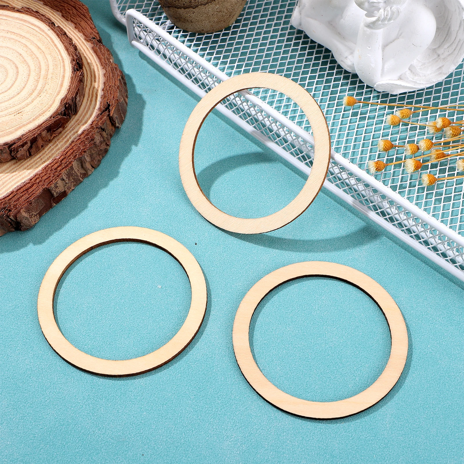 

50pcs Diy Craft Wood Circle Embellishments Hollowed-Out Slices Scrapbooking Decor Chips Round Wood Pieces For Party