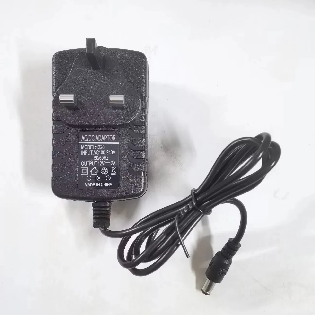 For Factory Price UK plug adapter 12V 2A wall charger 24W ac dc power adapter 12V 2000ma dc adapters with 1M cable 5.5*2.5mm