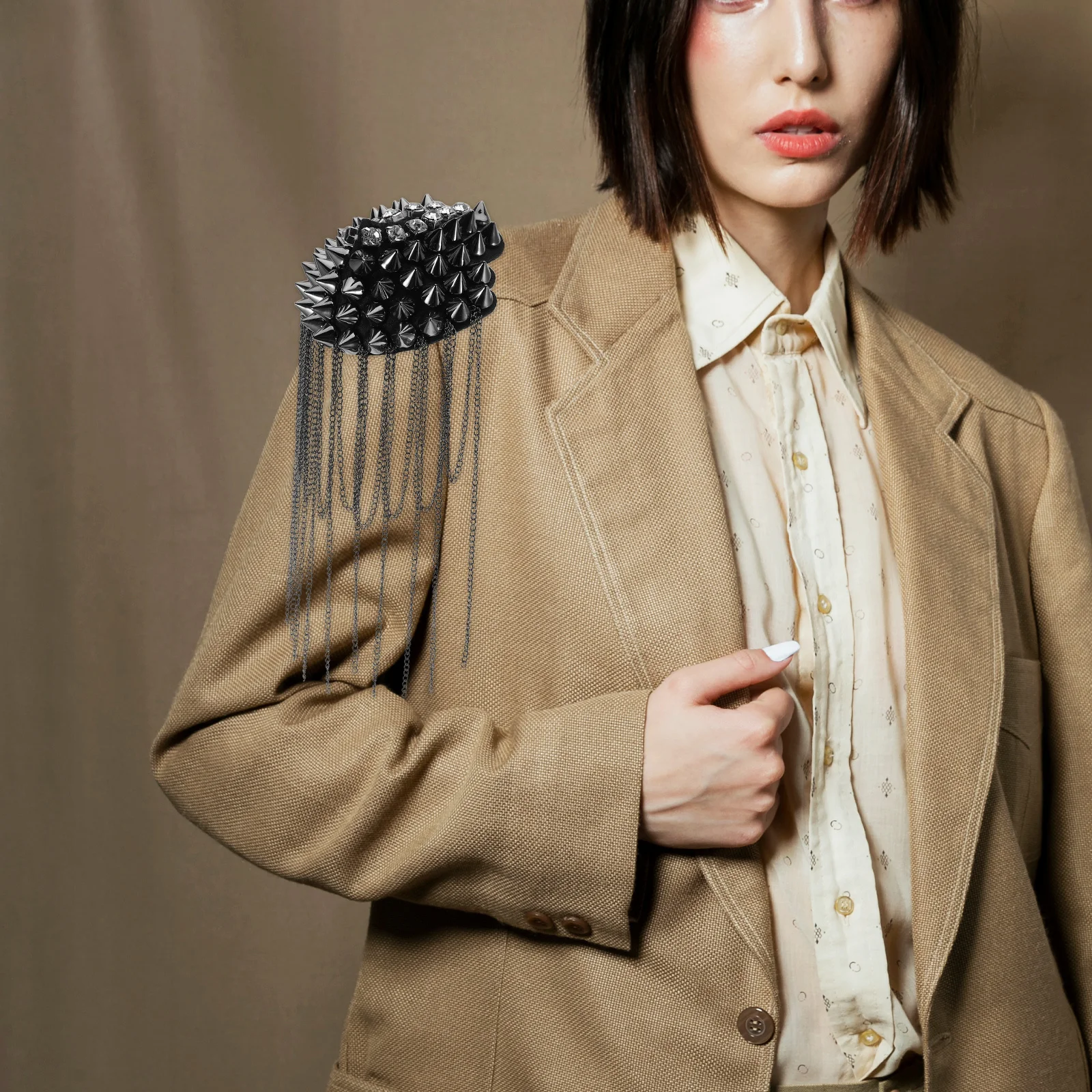 Schulterpanzer im Punk-Stil, industrielle Nietenbesätze für Jacken, Mäntel, Bekleidung, Dekoration, Biker, Streetwear, modisches Statement