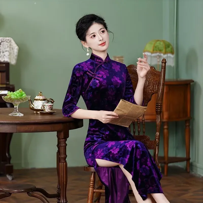 

Высококачественный женский бархатный Cheongsam, новый китайский стиль, диагональная пряжка, облегающий ципао с разрезом, ретро темперамент, ежедневное Ципао