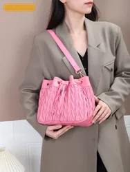 Moda donna vera pelle di pecora pieghettata borsa a secchiello femminile Designer Borsa a tracolla in vera pelle borse a tracolla con cinturino Casual