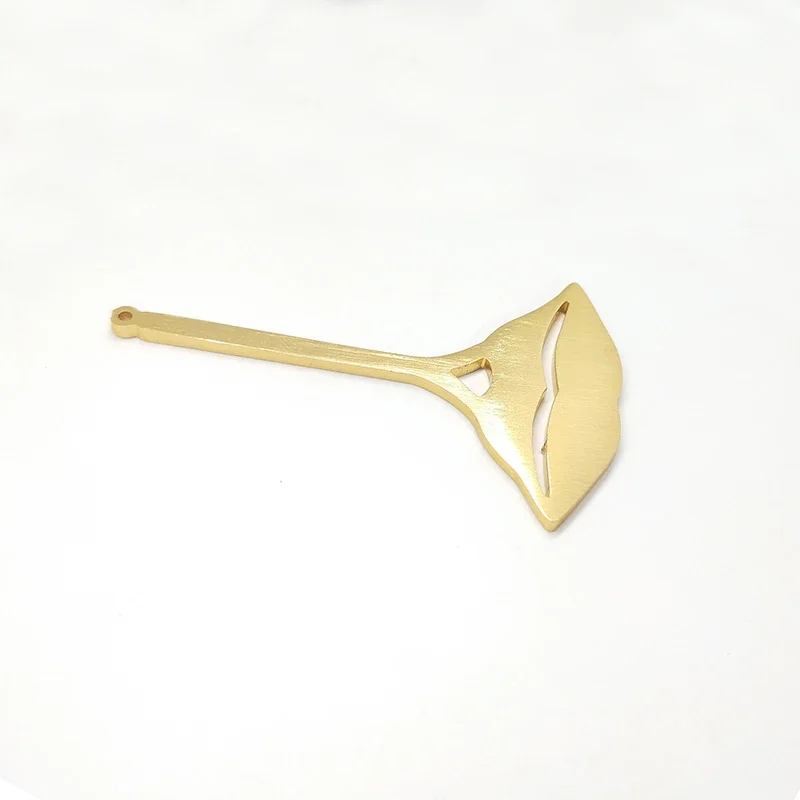New 2pieces/bag 60mm Aluminium Alloy Wire Drawing Sexy Lips Charms Big Pendant for DIY Necklace Earring Accessories