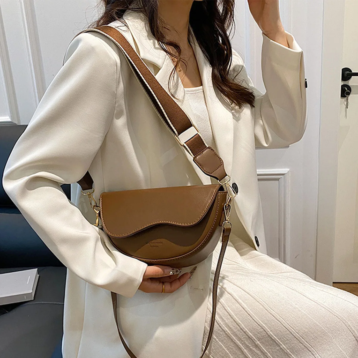 Women Vintage Solid Color Flap Small Saddle Shoulder Underarm Bag Fashion PU Leather Wide Strap Crossbody Bag