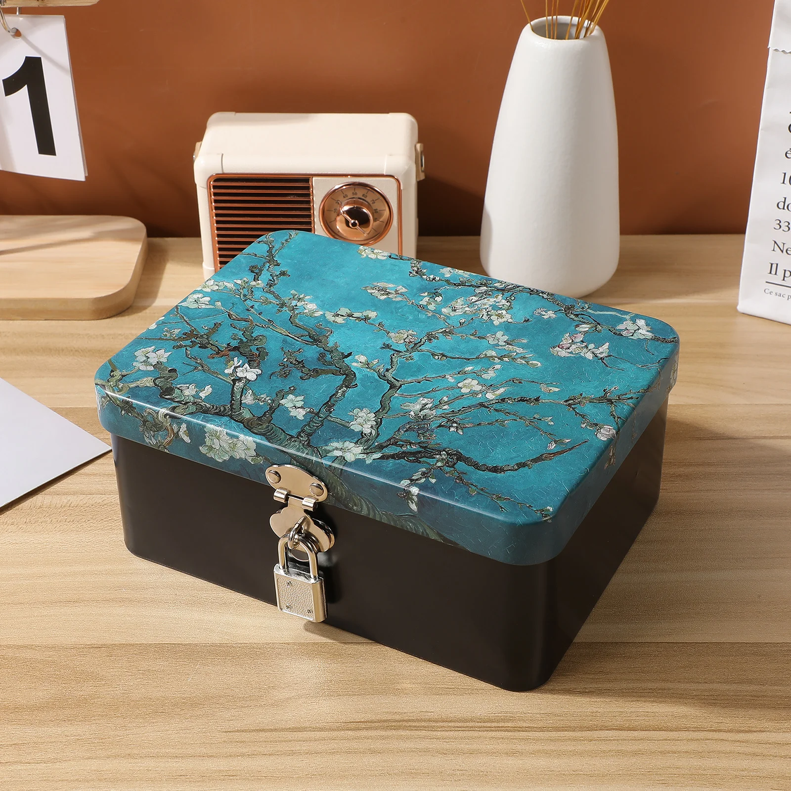 

Lockable Tinplate Box Stylish Design Desktop Storage Organizer Portable Jewelry Keepsake Container Safe Tinplate Box with Lock