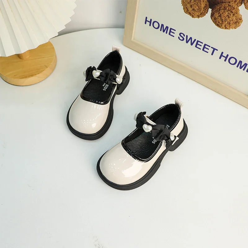 

Lolita Girls Princess Leather Shoes Black Beige Versatile Children Leather Shoes Sweet Love Bowknot Kids Causal Mary Jane Shoes