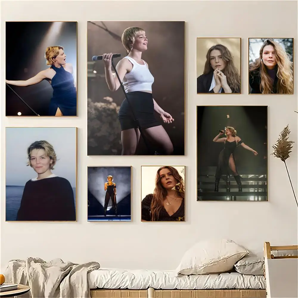 Singer Maggie Rogers Poster Self-adhesive Living Room Bedroom Party Bar Decor Moisture-proof Fade-resistant HD