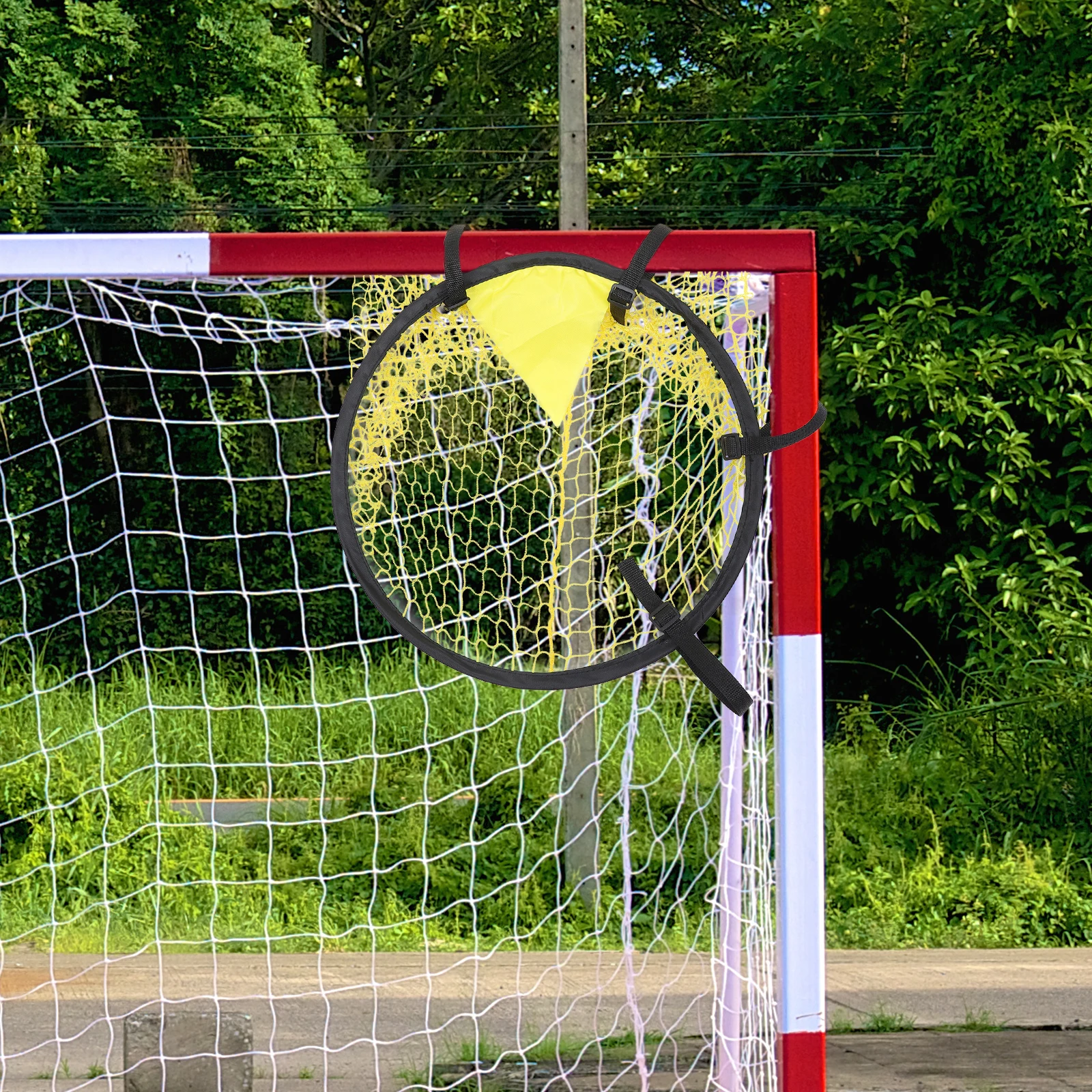 

Football Training Net Indoor Outdoor Lightweight Polyester Soccer Practice Net With Alloy Frame Durable Football Netting For