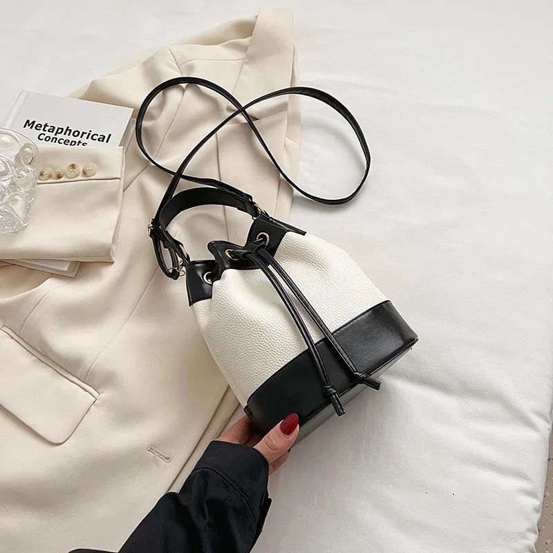 New PU Material Bucket Crossbody Bag Advanced Feeling Drawstring Small Shoulder Bag Spliced Mini Single Shoulder Crossbody Bag