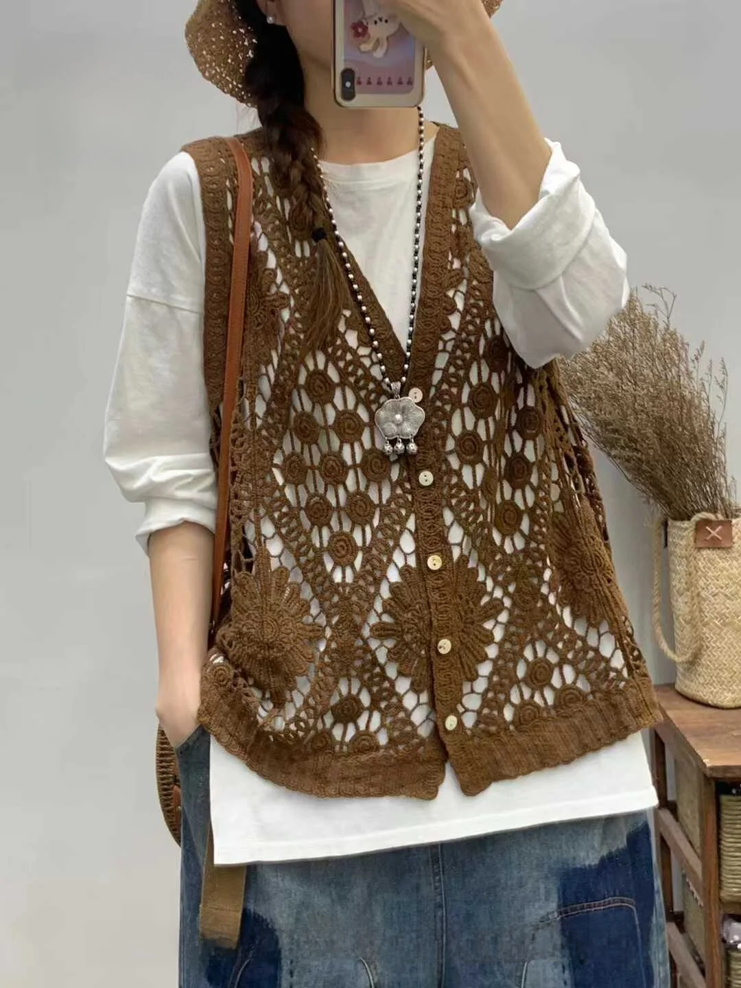 เสื้อคาร์ดิแกนถักโครเชต์ไหมฝ้ายสไตล์เรโทร ลายฉลุ แขนสั้น เปิดไหล่ สำหรับผู้หญิง สีสันศิลปะ ลำลอง ทรงเวสต์ คอวี  ...