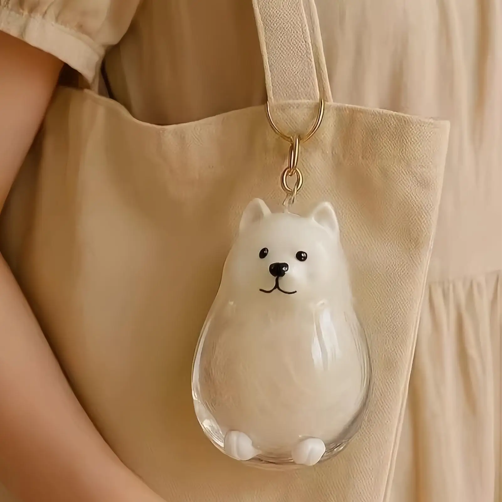 

Pet Lover Keychain Pet Hair Collector Keychain Transparent Capsule Design for Dog Hair Waterproof Souvenir Holder for Pet Owners